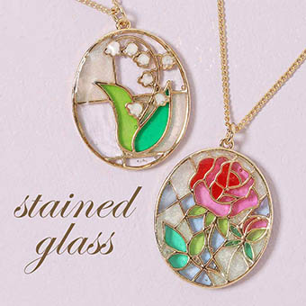 ステンドグラスのようなきらめき♪