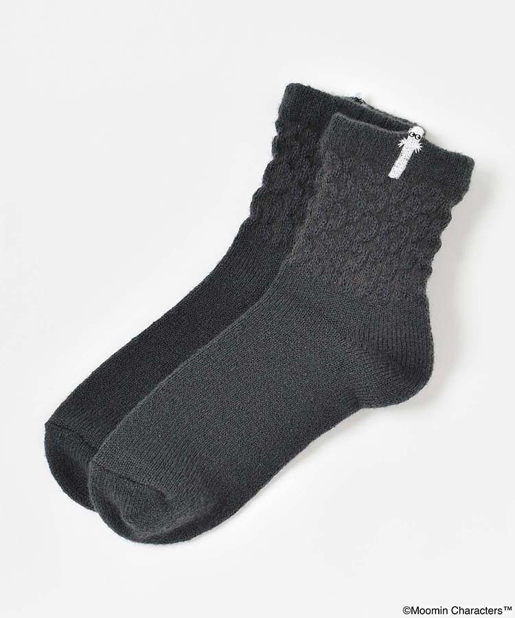 ニョロニョロ刺繍ニットロークルーソックス