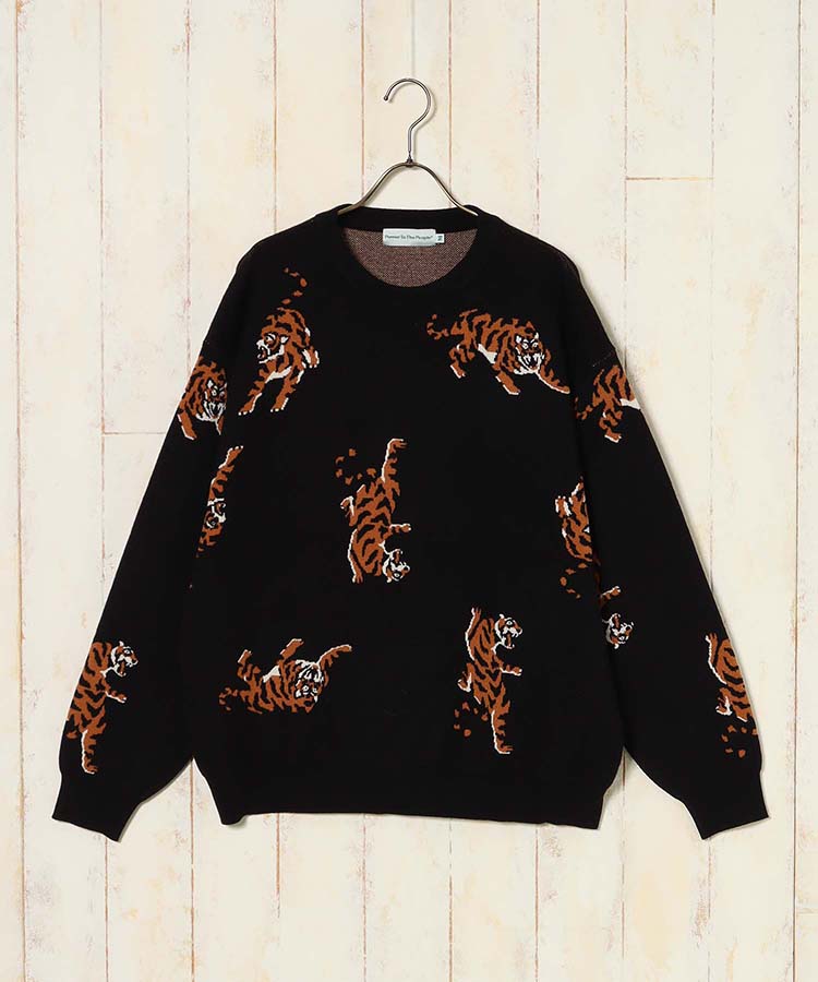 【WEB限定】アニマル総柄ニット