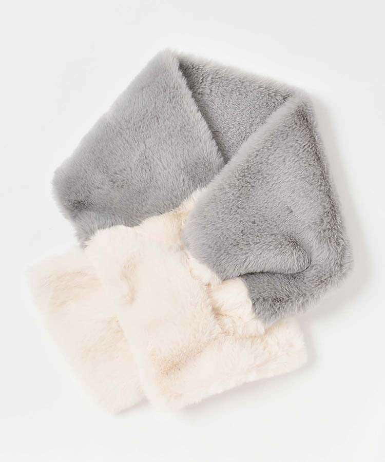 ファーバイカラーマフラー