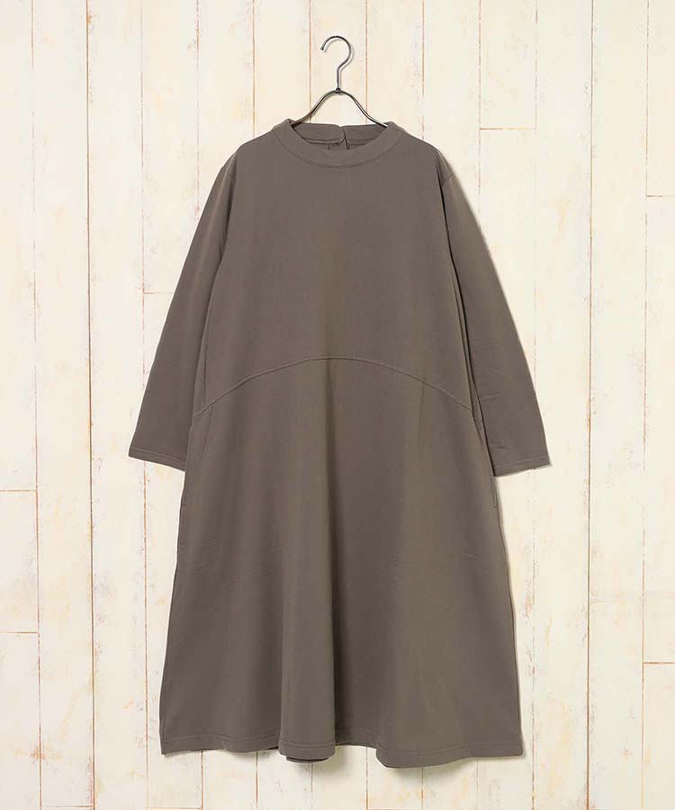 裏起毛ハイネックワンピース