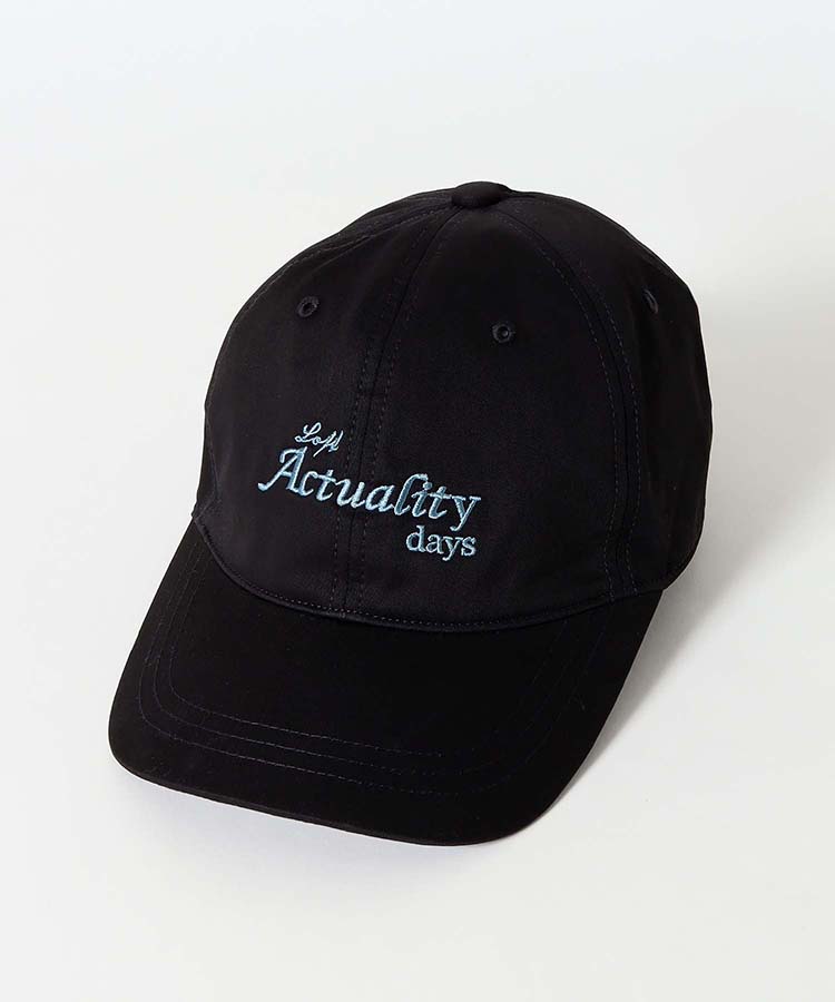 ロゴ刺繍キャップ