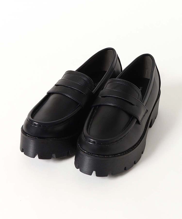 厚底コインローファー