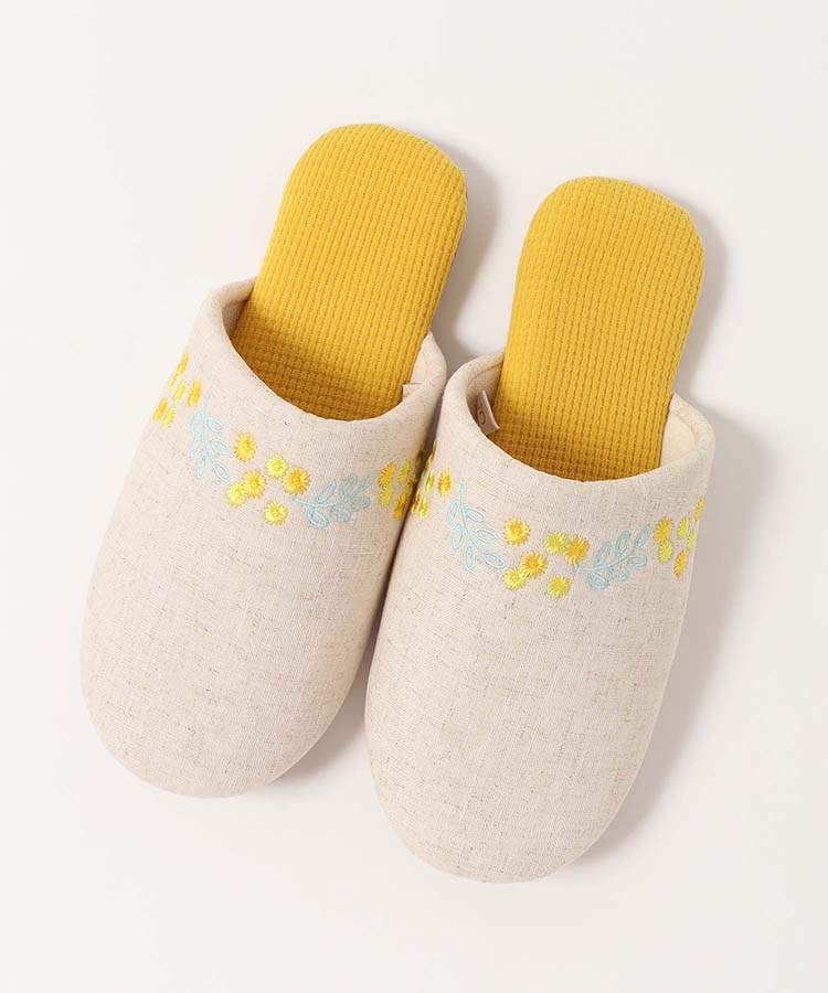 エンブロイダリーフラワースリッパ