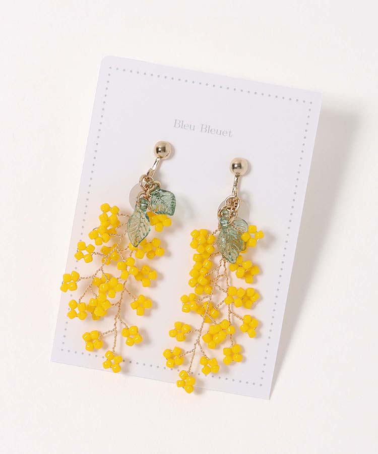 ゆらゆらミモザビーズイヤリング
