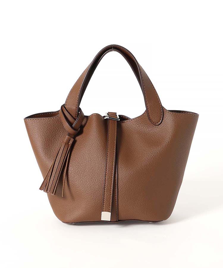 タッセル付きトート