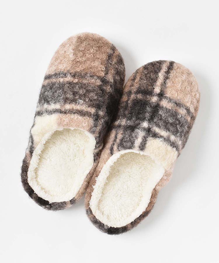 チェックボアスリッパ