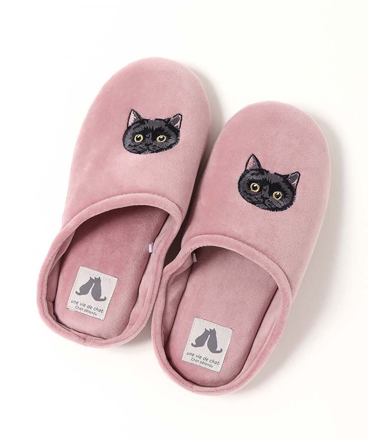 ネコ刺繍ルームシューズ