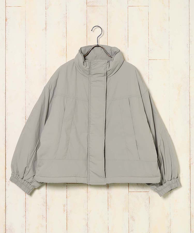 蓄熱中綿ボリュームショートブルゾン