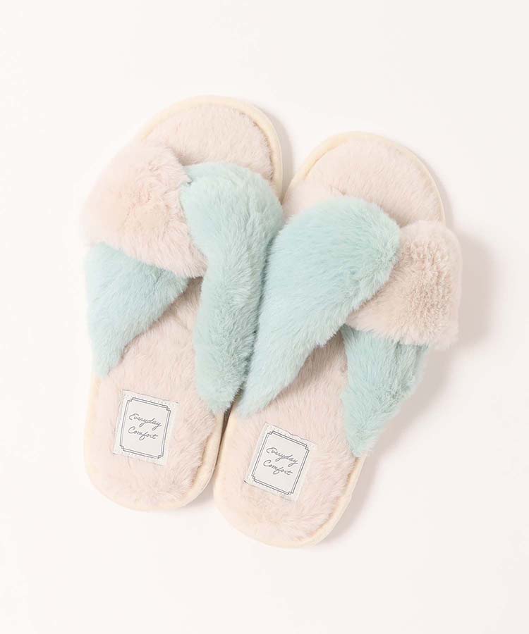 ファークロススリッパ