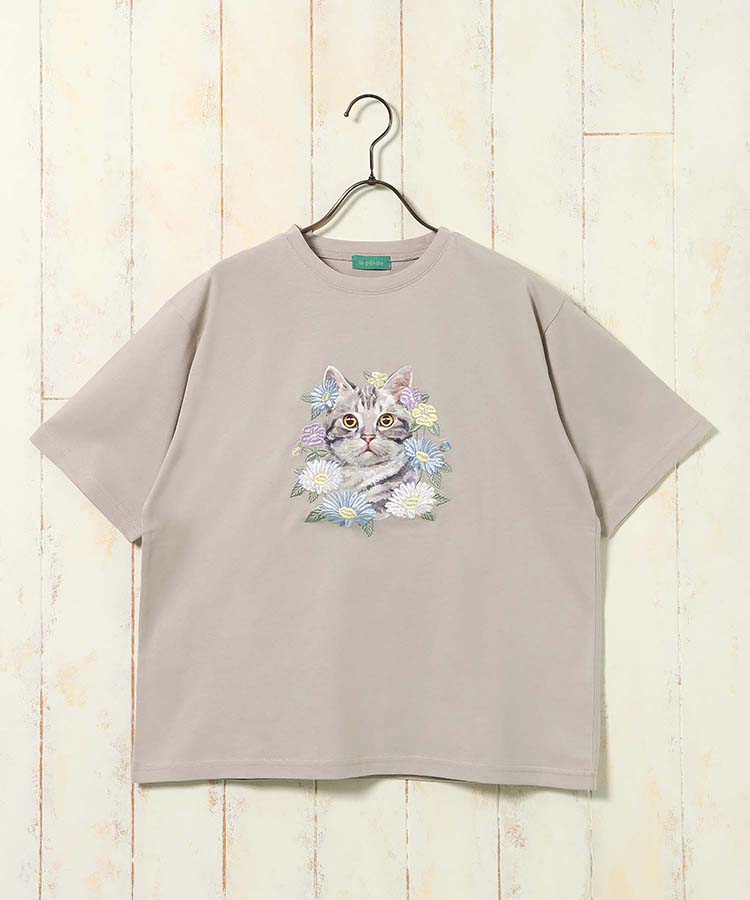 le petaleフラワー刺繍catTシャツ