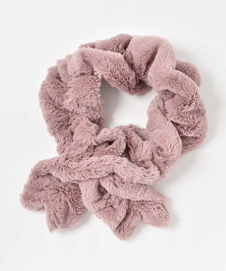 くるくるファーマフラー