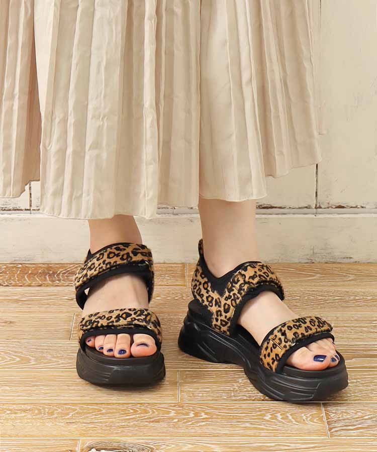 ≪SALE≫厚底2ベルトサンダル