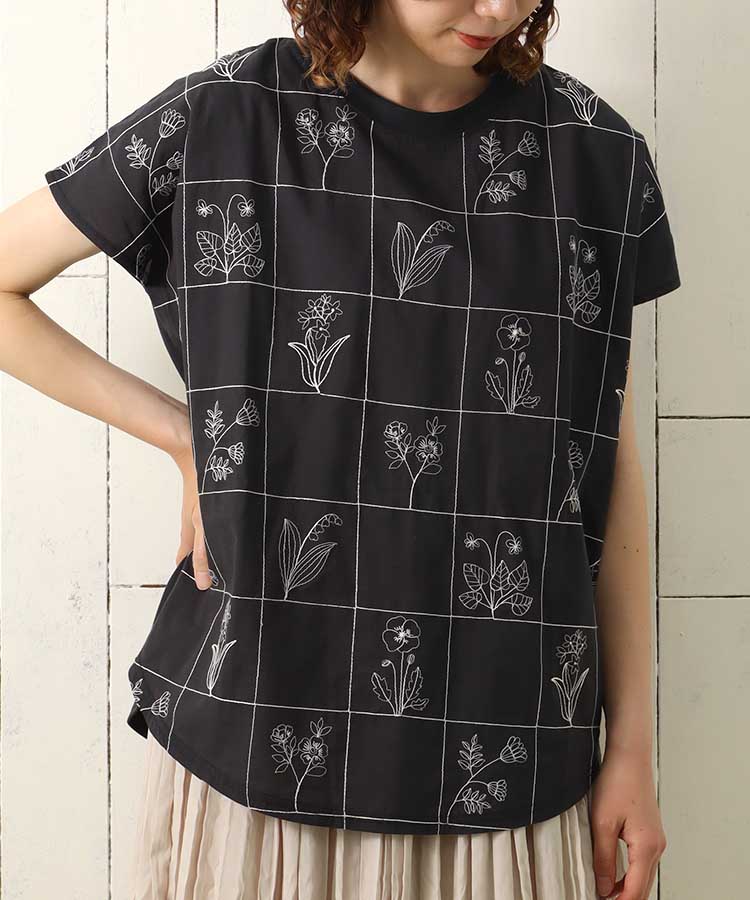 格子フラワー刺繍Tシャツ