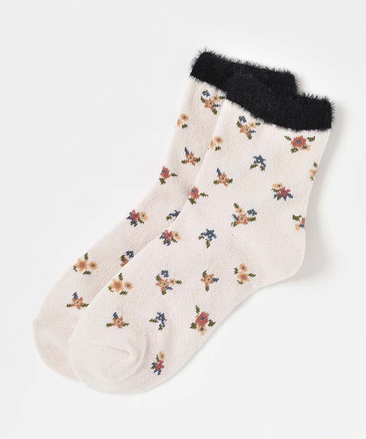 bonbonもちふわ小花ロークルーソックス