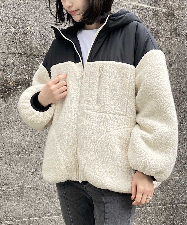 リバーシブルボアブルゾン