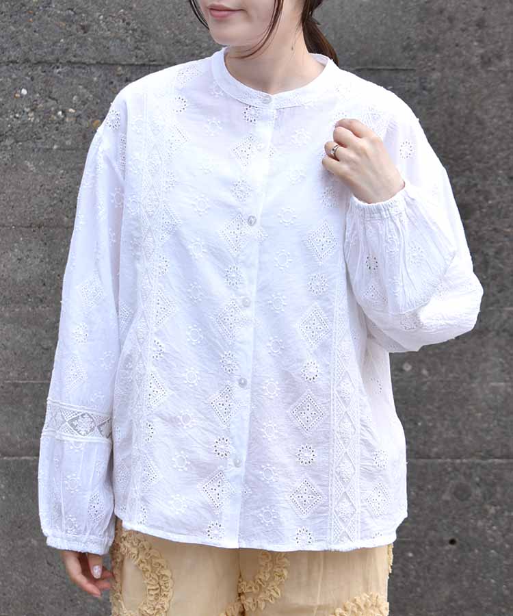 シフリー刺繍ブラウス