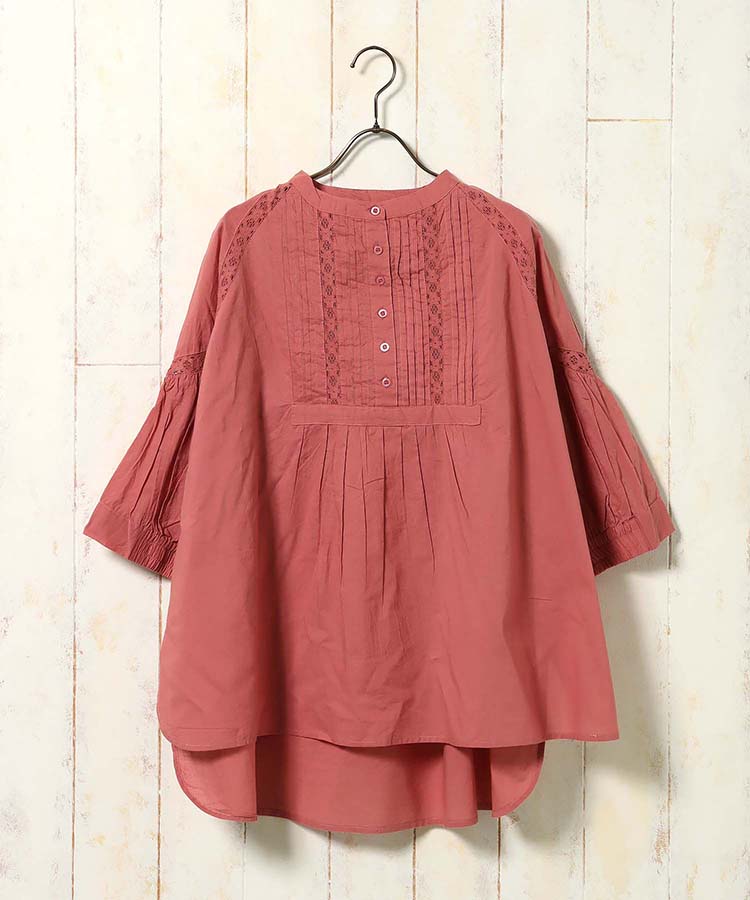 ピンタック後ろシャーリングシャツ