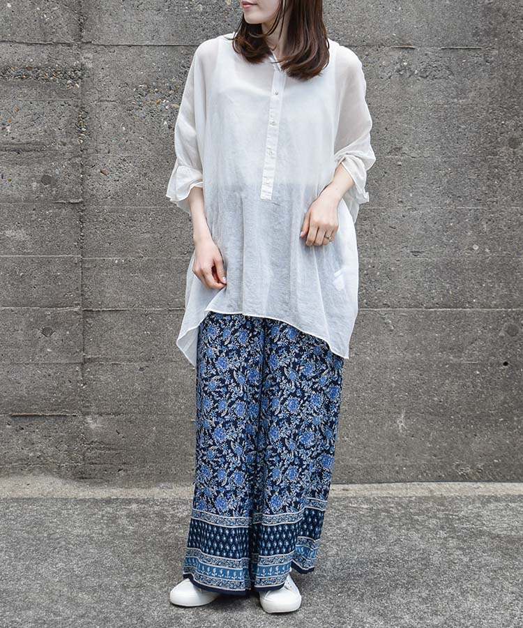 総柄プリントパンツ