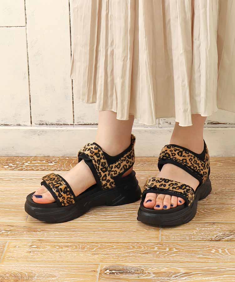 ≪SALE≫厚底2ベルトサンダル