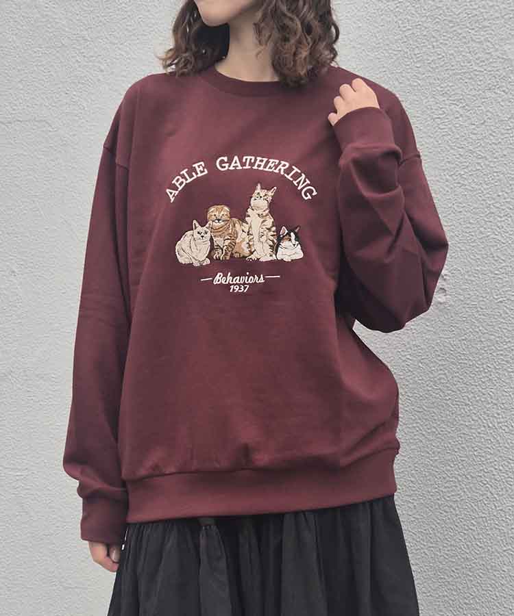 アニマル刺繍スウェット