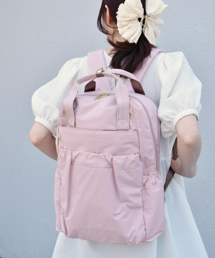 ふんわり軽量リュック