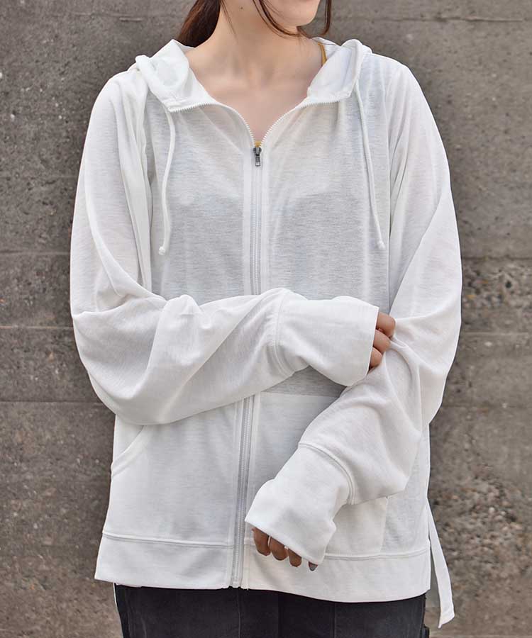 ジップパーカー