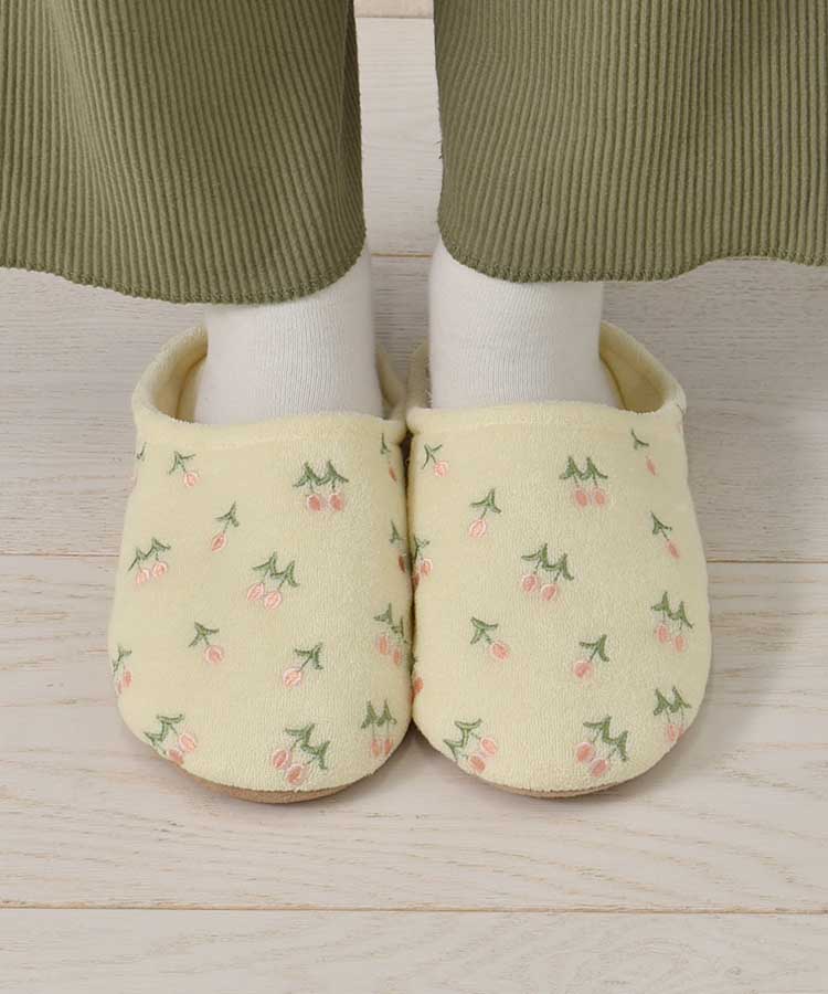 フラワー刺繍スリッパ