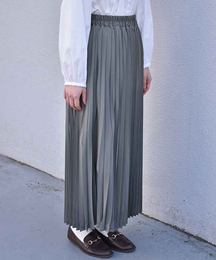 プリーツスカート