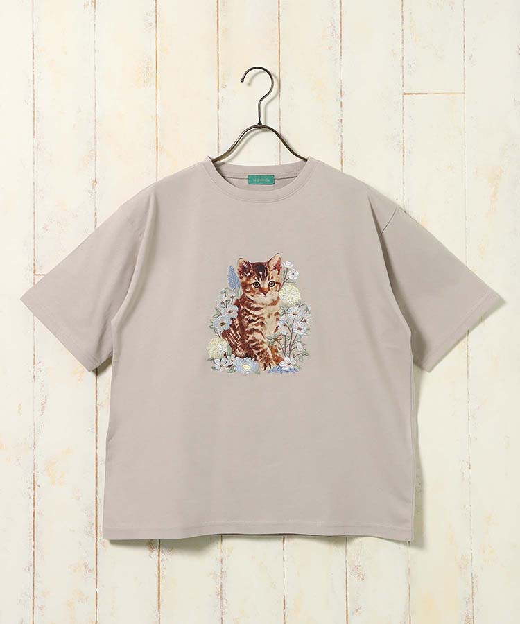 le petaleフラワー刺繍catTシャツ