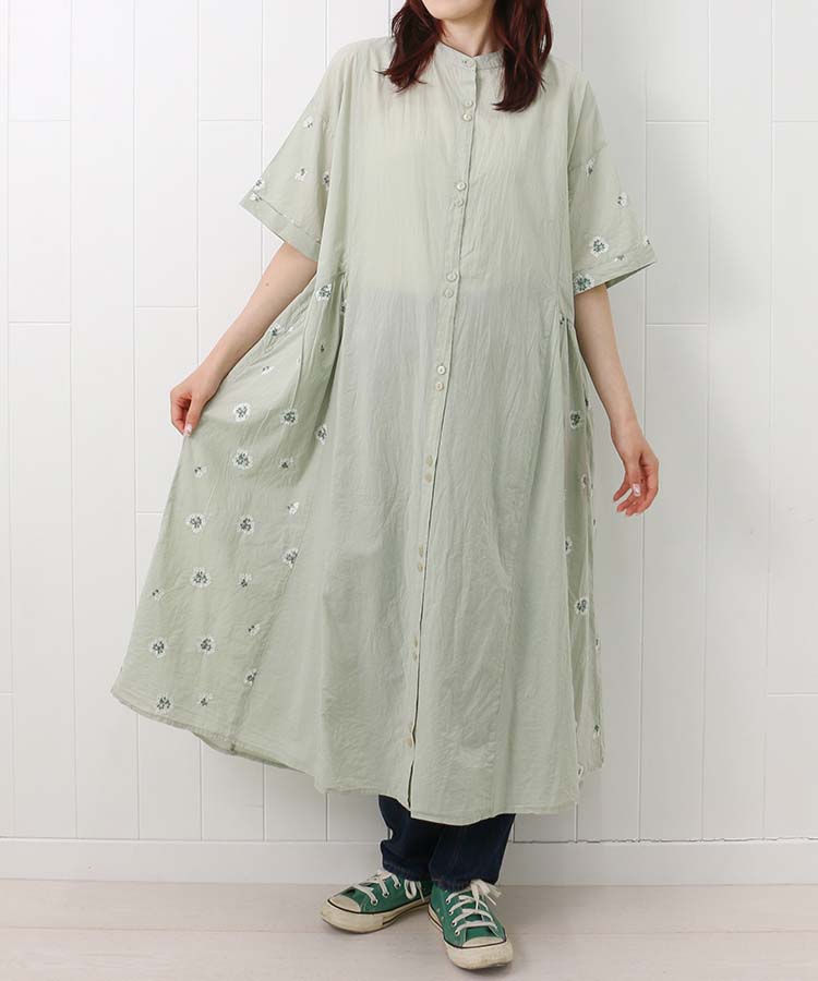切り替え刺繍ワンピース