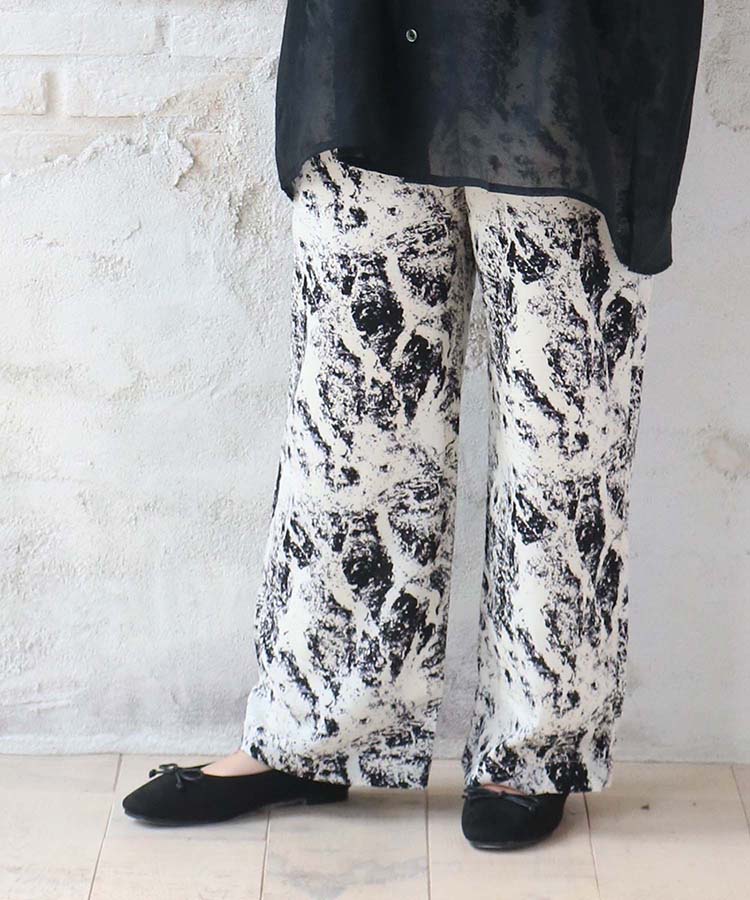≪SALE≫ペイント柄ストレートパンツ
