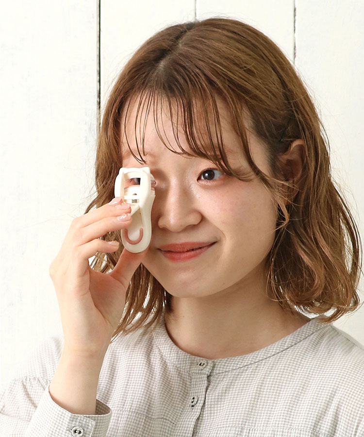 ≪SALE≫MOFUMOFUネコ肉球ビューラー2匹セット