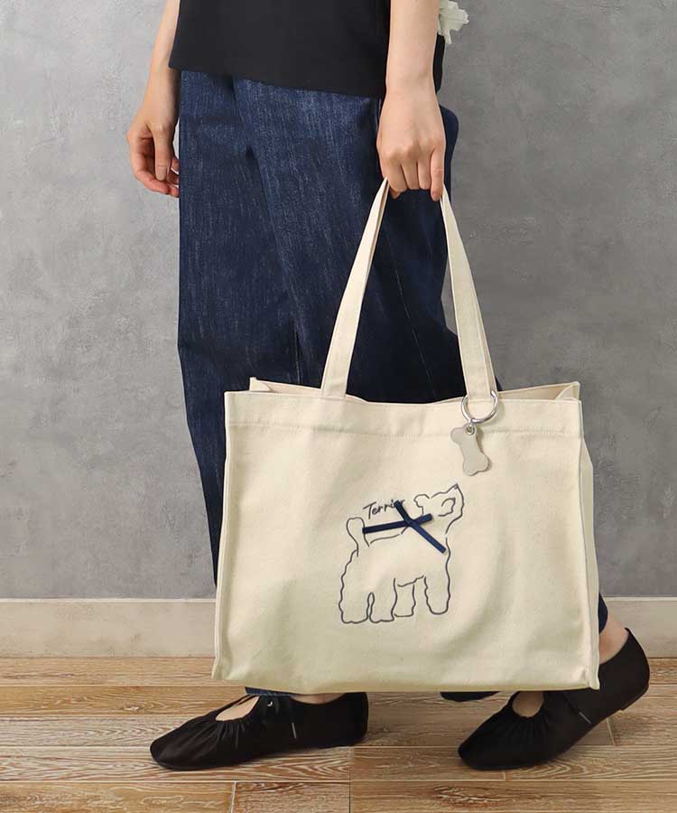 le petale dog looking up刺繍トート