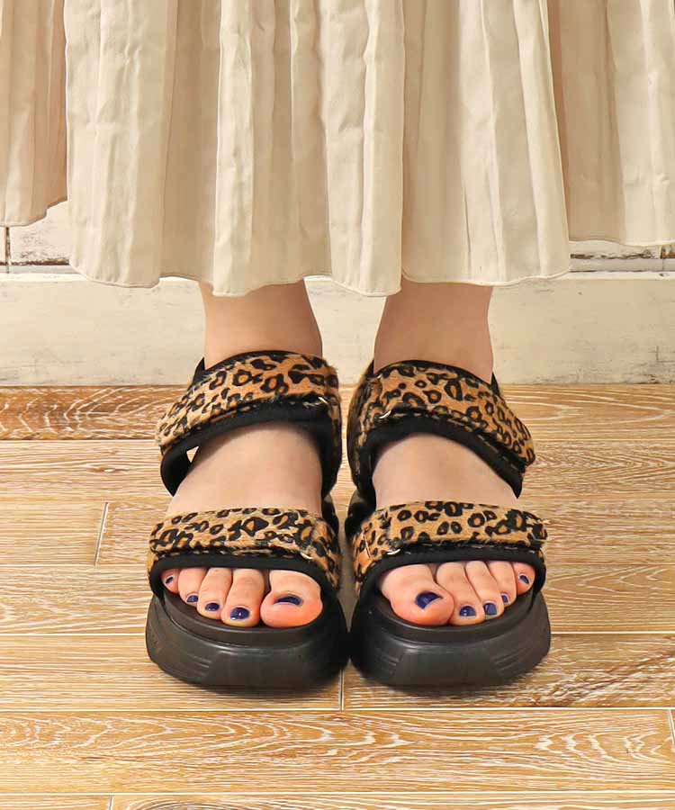 ≪SALE≫厚底2ベルトサンダル