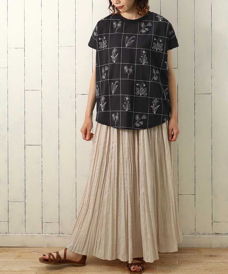格子フラワー刺繍Tシャツ