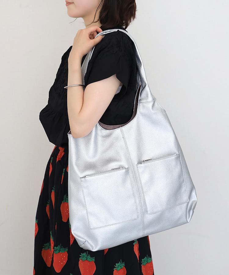 アウトポケットトート