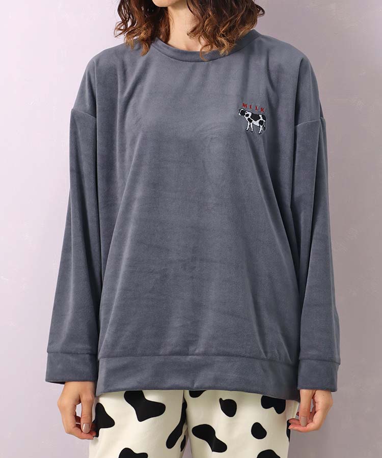 ウシ柄ワンポイントルームウェア上下セット