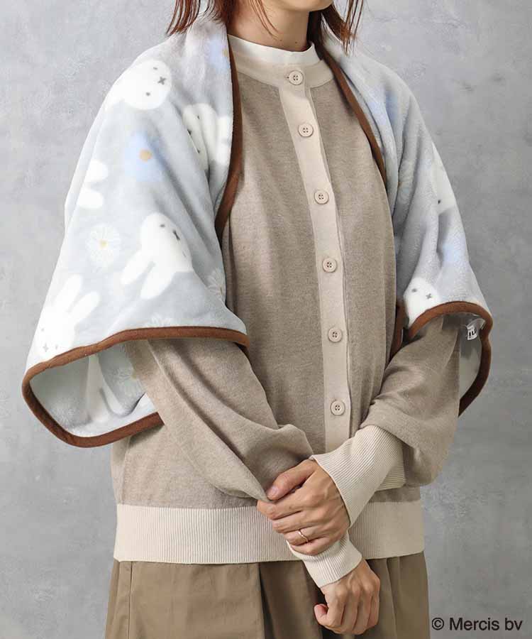 ミッフィーお花総柄ブランケット