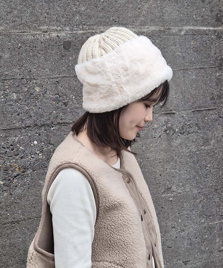 ファートークニット