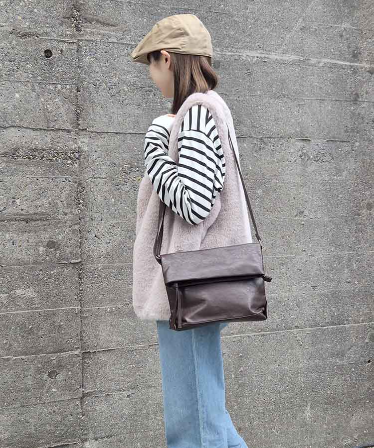 ユニプレーン口折れショルダーバッグ