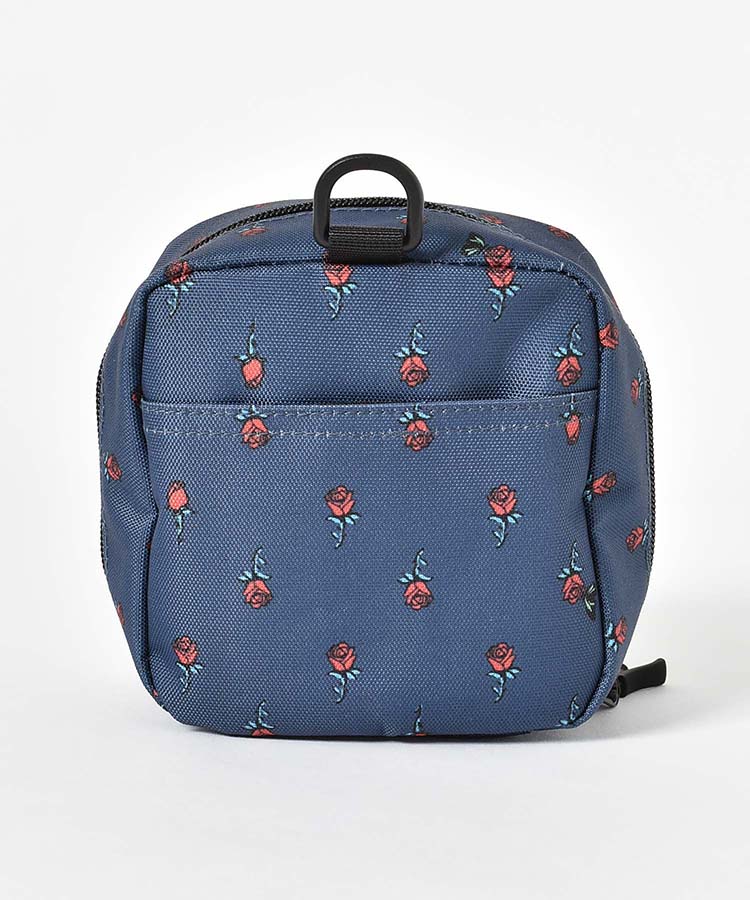 KiUウォーターリペレントスクエアポーチ