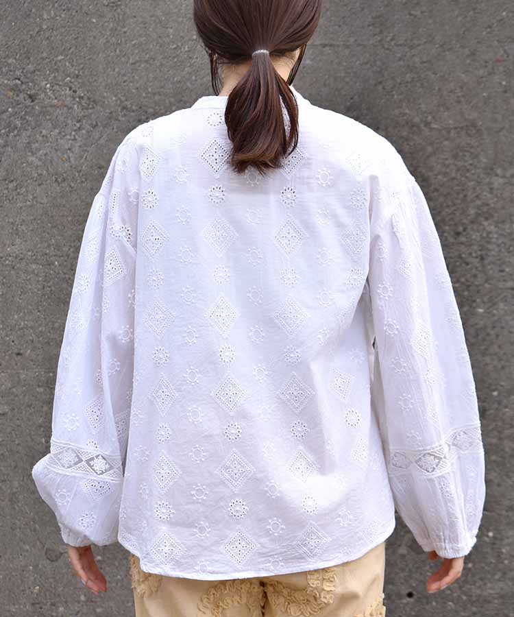 シフリー刺繍ブラウス