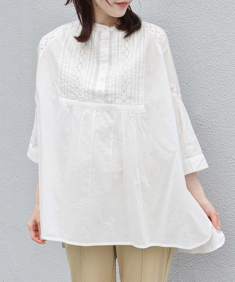 ピンタック後ろシャーリングシャツ