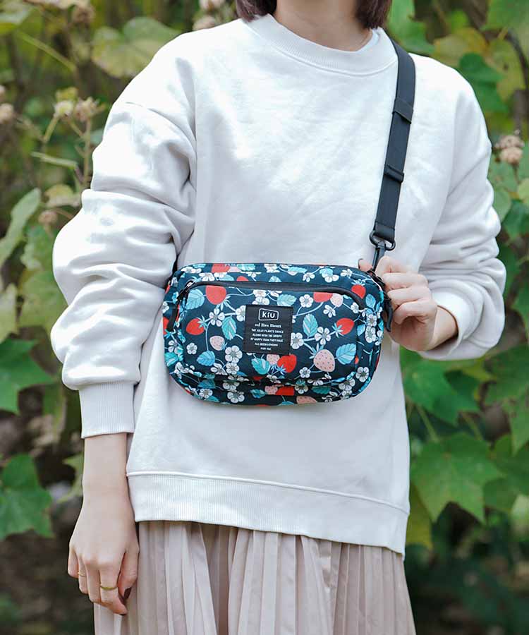 KiUフロントポケットミニショルダー