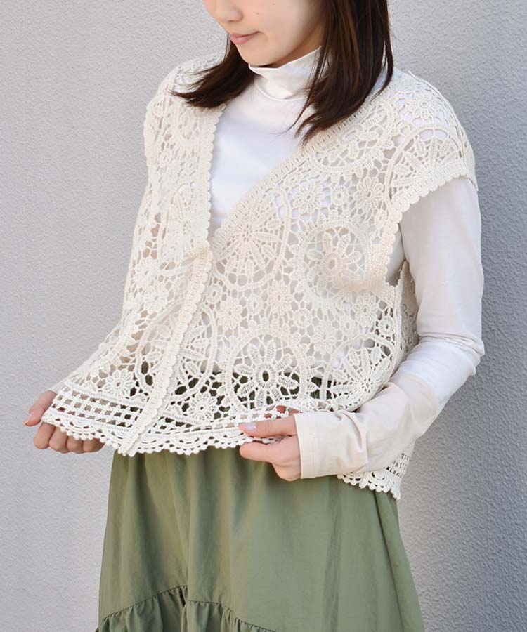 レースベストプルオーバー