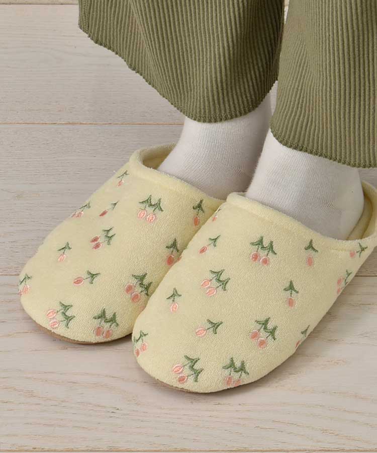 フラワー刺繍スリッパ