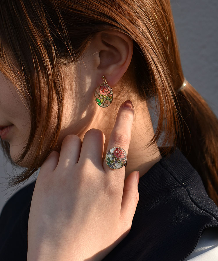 フラワーステンドグラスイヤリング