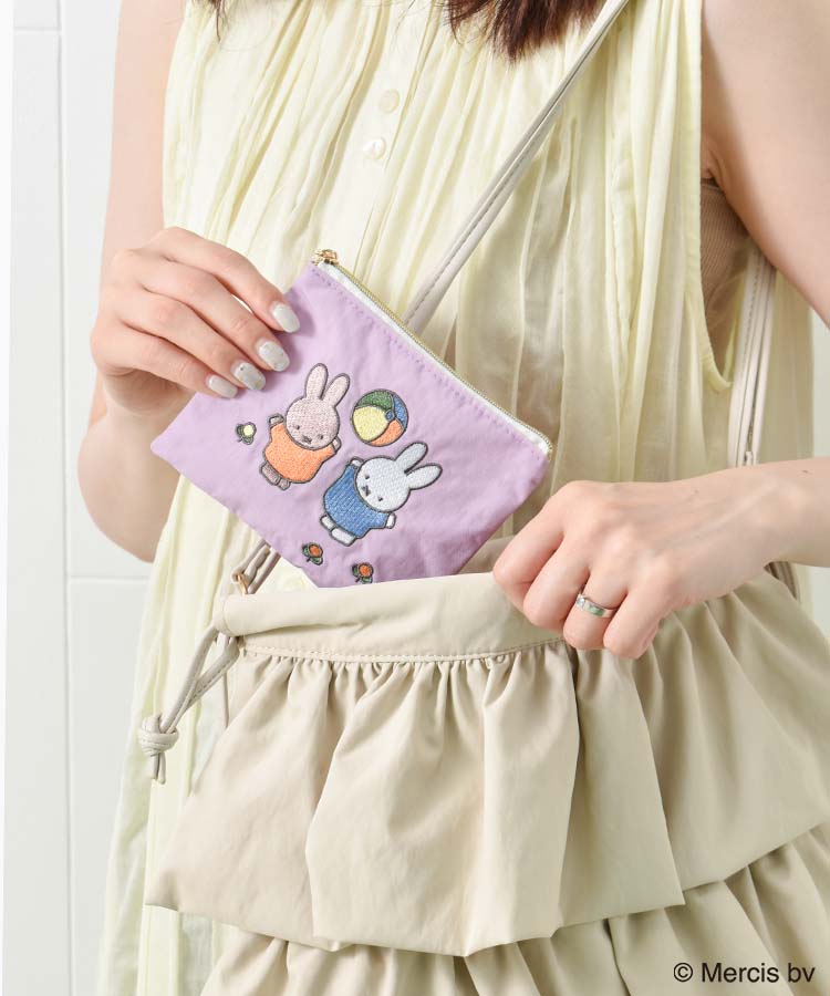 BRUNA MOTIF EMBROIDERYミニフラットポーチ