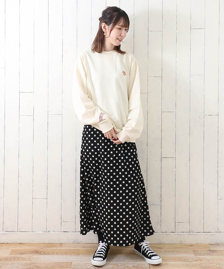 ≪SALE≫トリーツ刺繍トレーナー